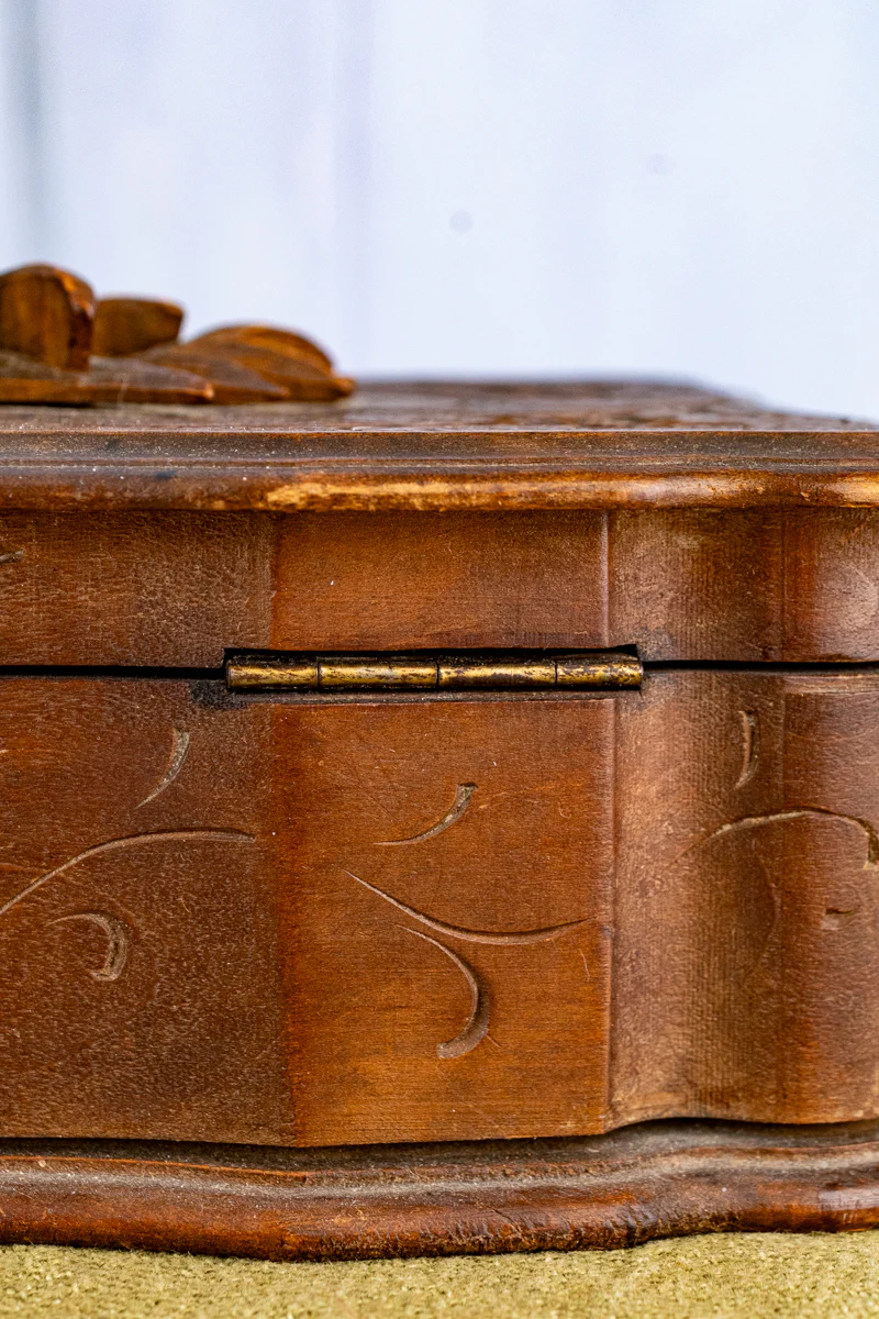 Antique Swiss Fôret Noir Edelweiss Wooden Box - Image 10