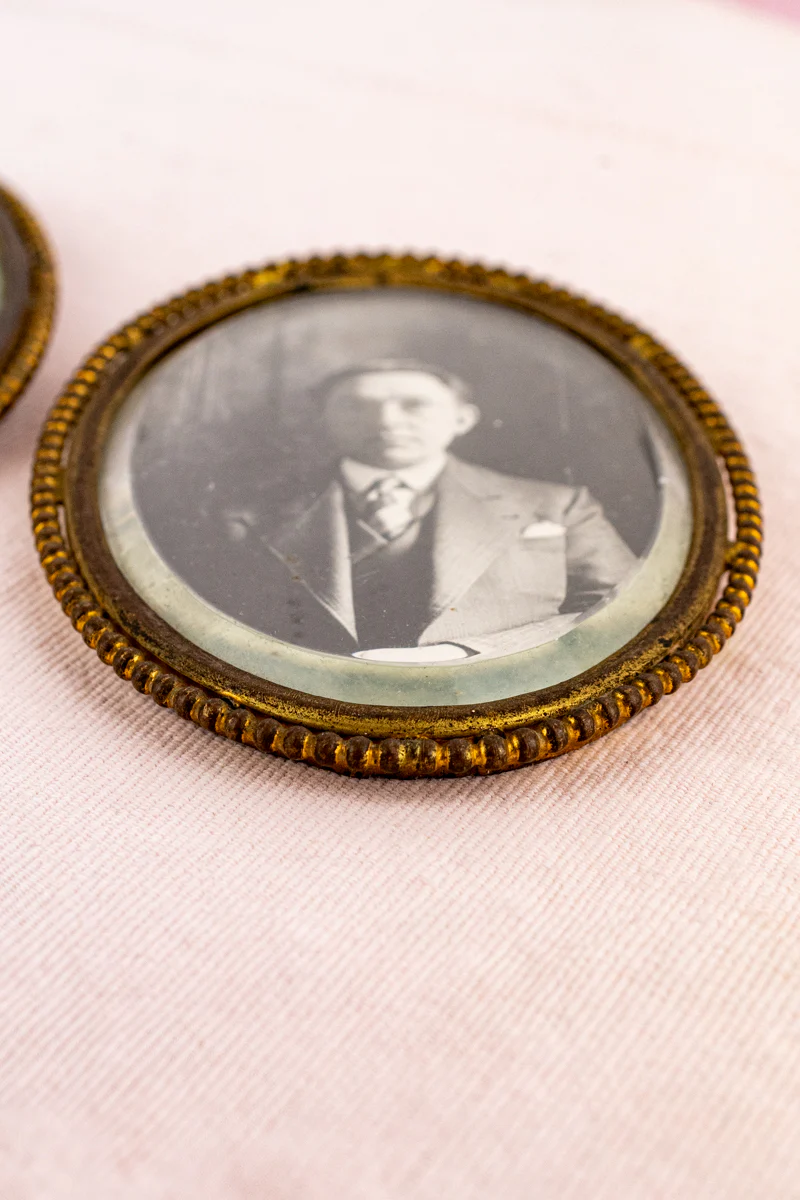 Antique French Petite Frame Pair - Image 7