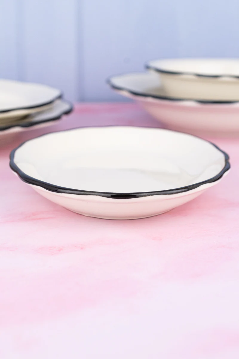 Black Band Scallop Edge Small Oval Platter - Image 4