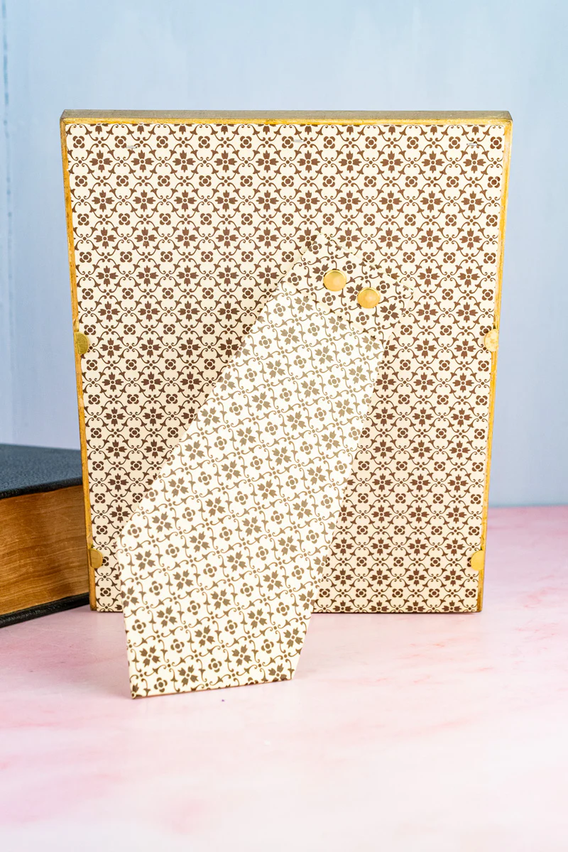 Rectangular Italian Cream and Gold Frame - Image 3