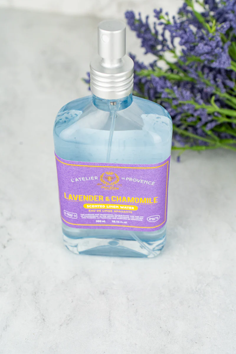 L'Atelier de Provence Lavender & Chamomile Scented Linen Water - Image 5