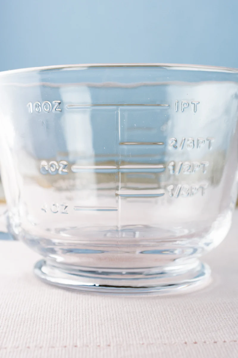 Glass Measuring Cup and Citrus Juicer - Image 10