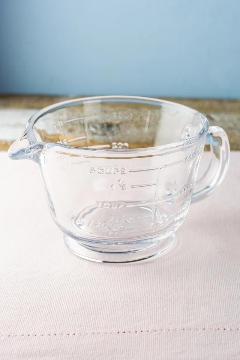 Glass Measuring Cup and Citrus Juicer - Image 7