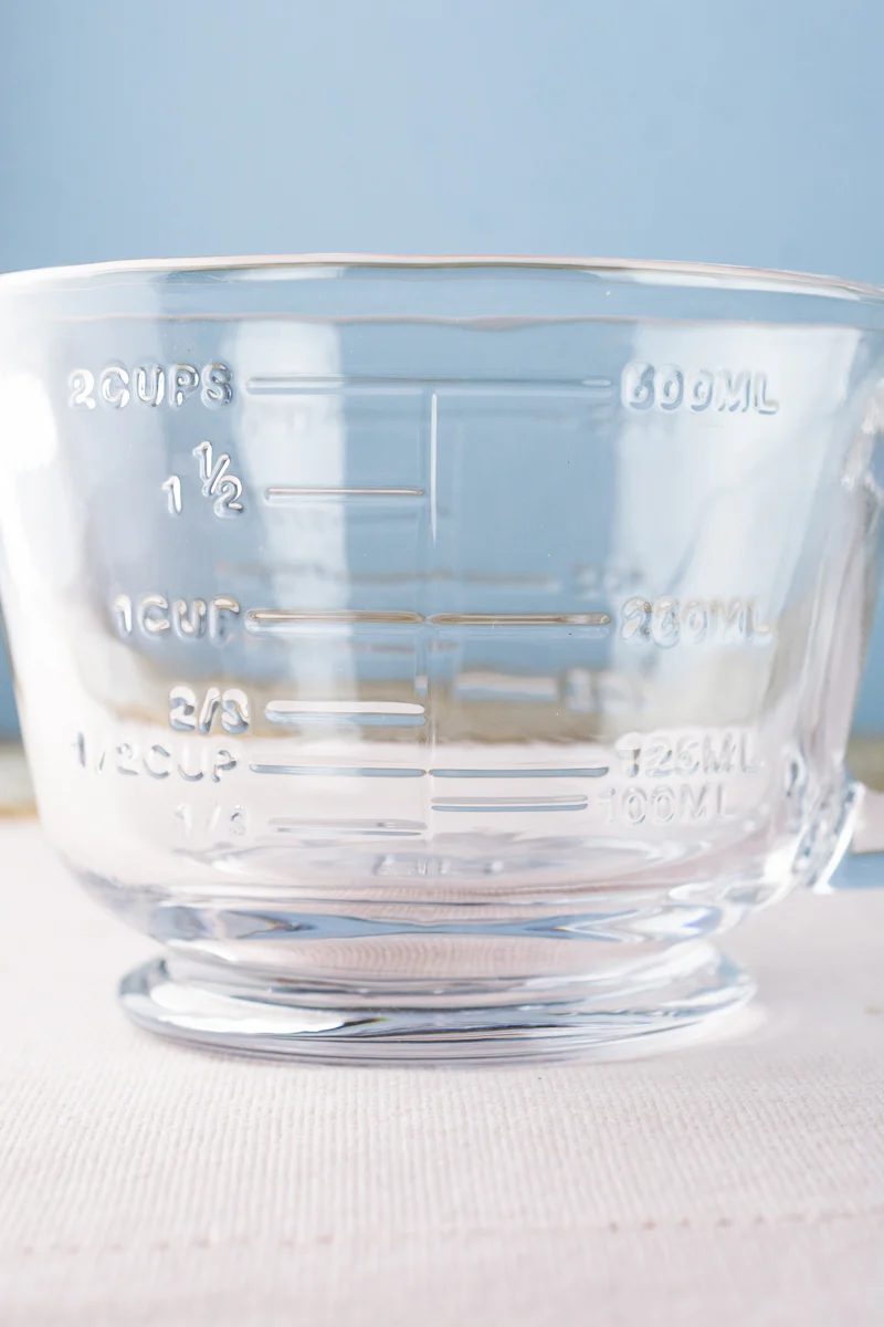 Glass Measuring Cup and Citrus Juicer - Image 8