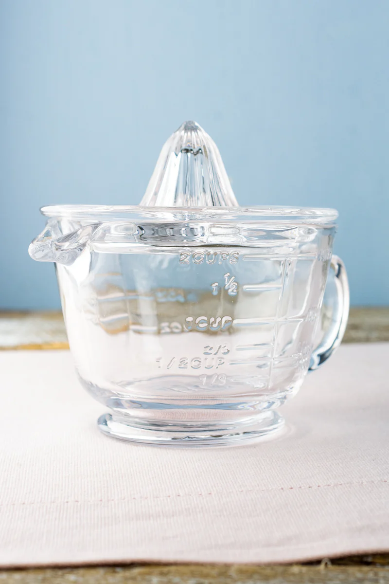 Glass Measuring Cup and Citrus Juicer - Image 9