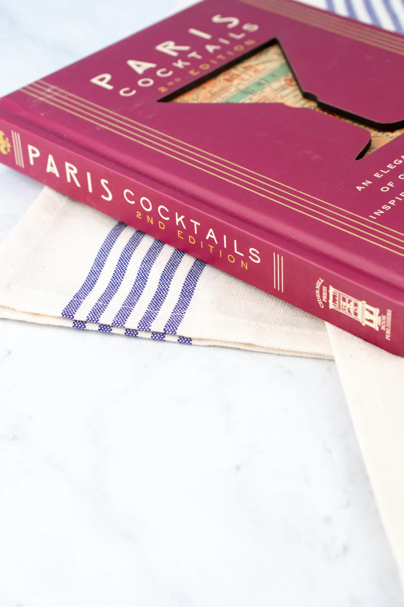 Paris Cocktails Book, 2nd Edition : An Elegant Collection of Over 100 Recipes Inspired by the City of Light - Image 3