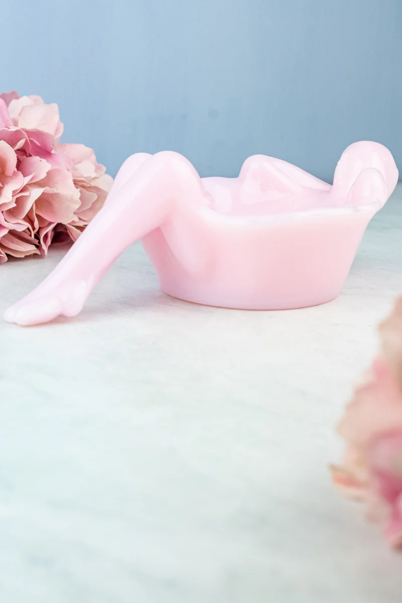 Pink Milk Glass Bathing Beauty Dish - Image 4