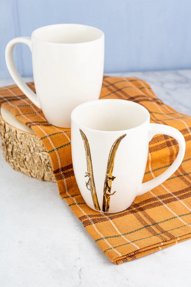 Après Ski Lodge Mugs - Set of 2 - Image 7