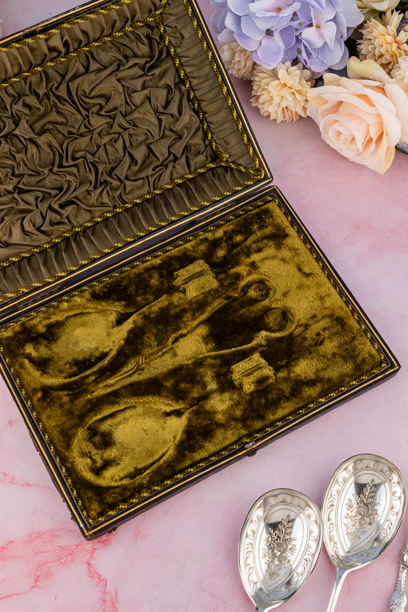 Victorian Silverplate 3-piece Fruit Set with Grape Shears - Image 14