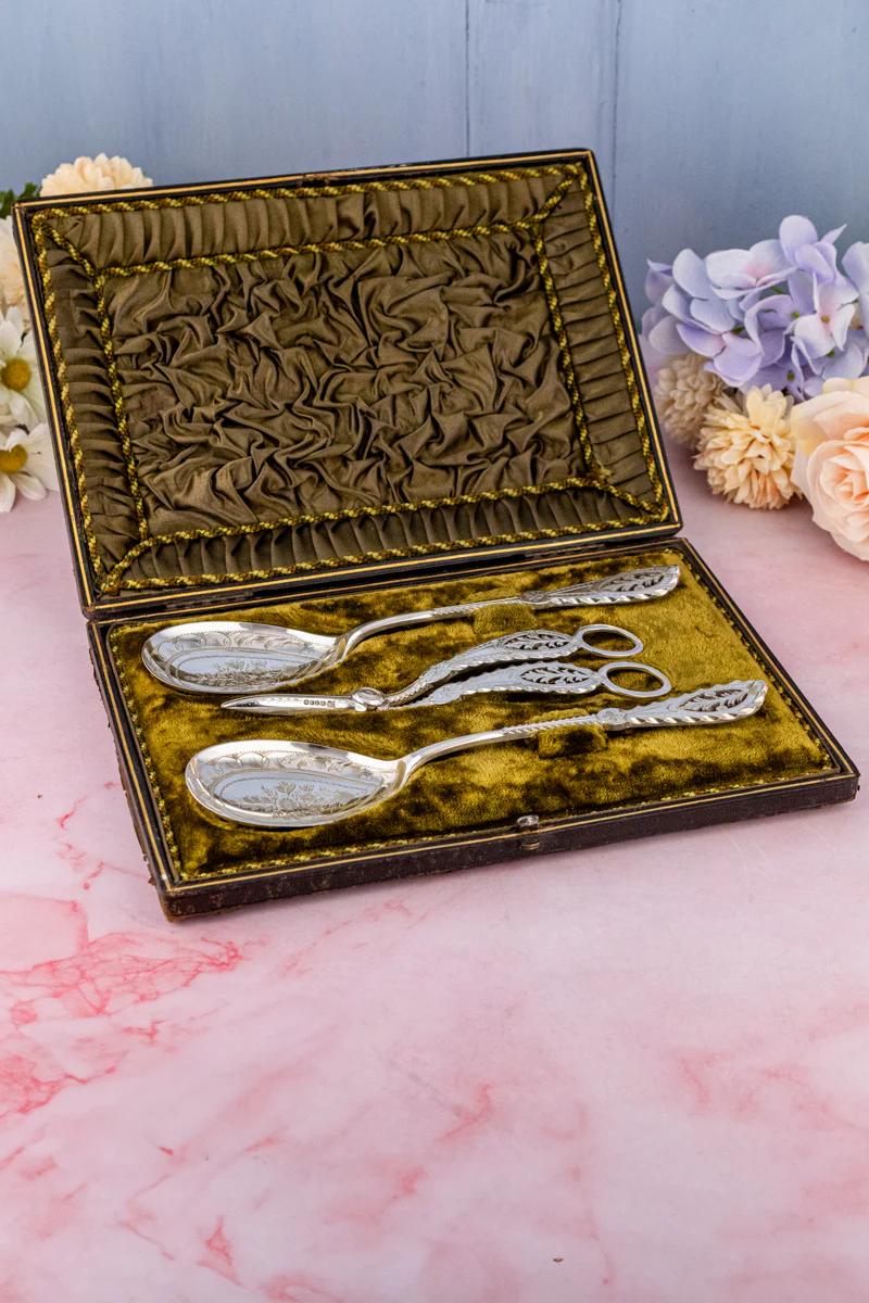 Victorian Silverplate 3-piece Fruit Set with Grape Shears - Image 3