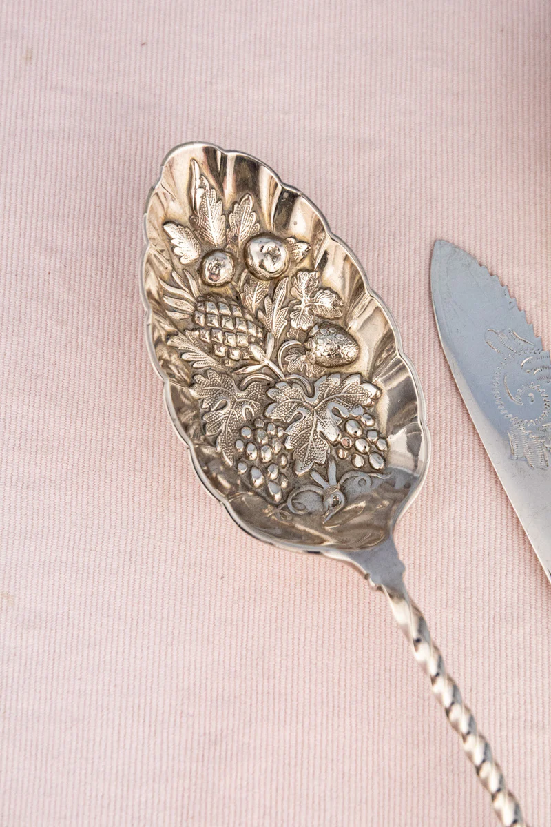 Victorian Silverplate and Mother of Pearl Dessert Serving Set - Image 3