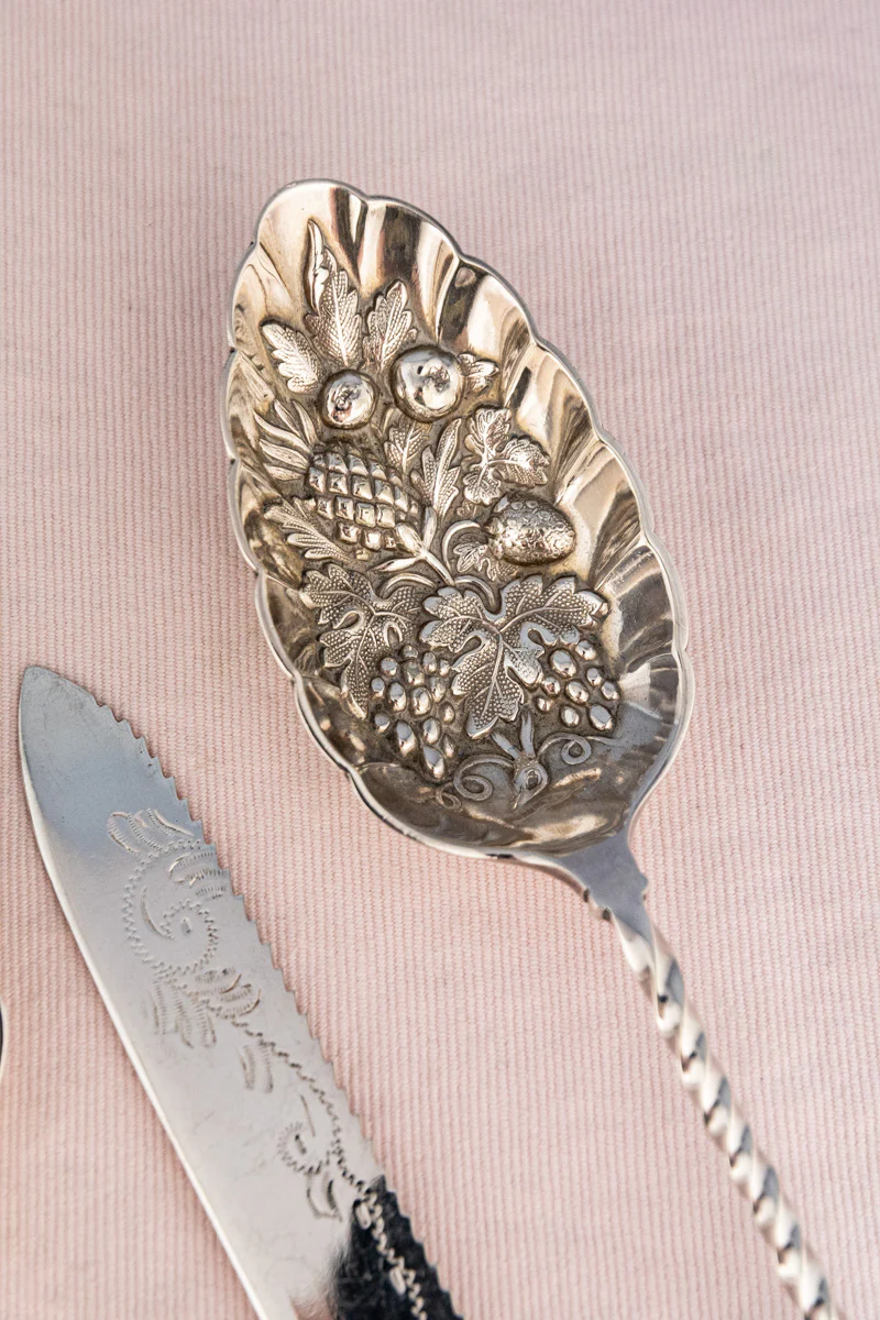 Victorian Silverplate and Mother of Pearl Dessert Serving Set - Image 4