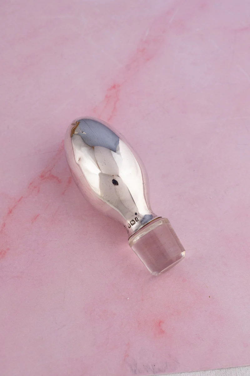 Victorian Sterling Silver & Engraved Decanter - Image 10