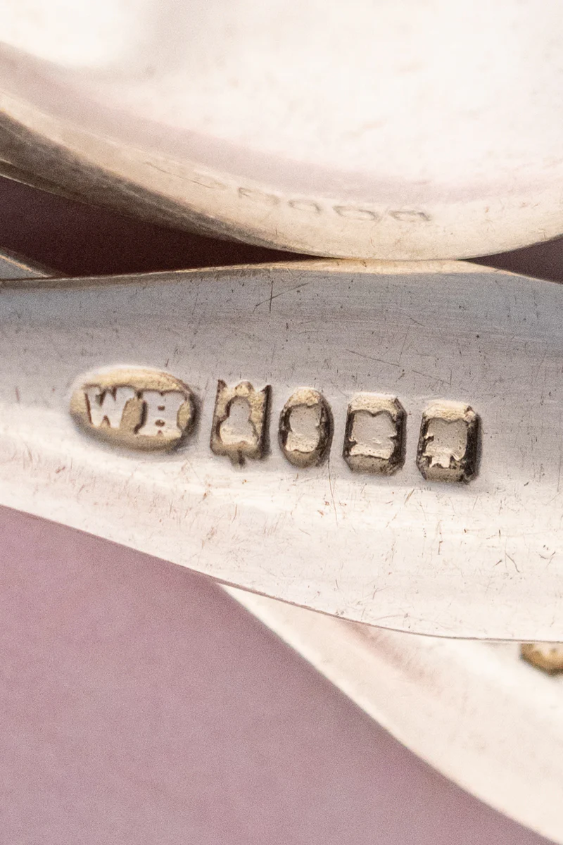 Antique English Silverplate Teaspoons for 6 & Tongs Set - Image 7