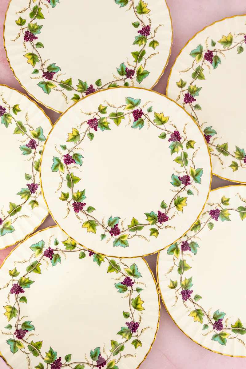 Vintage Royal Worcester Dinner Plates - Set of 6 - Image 2