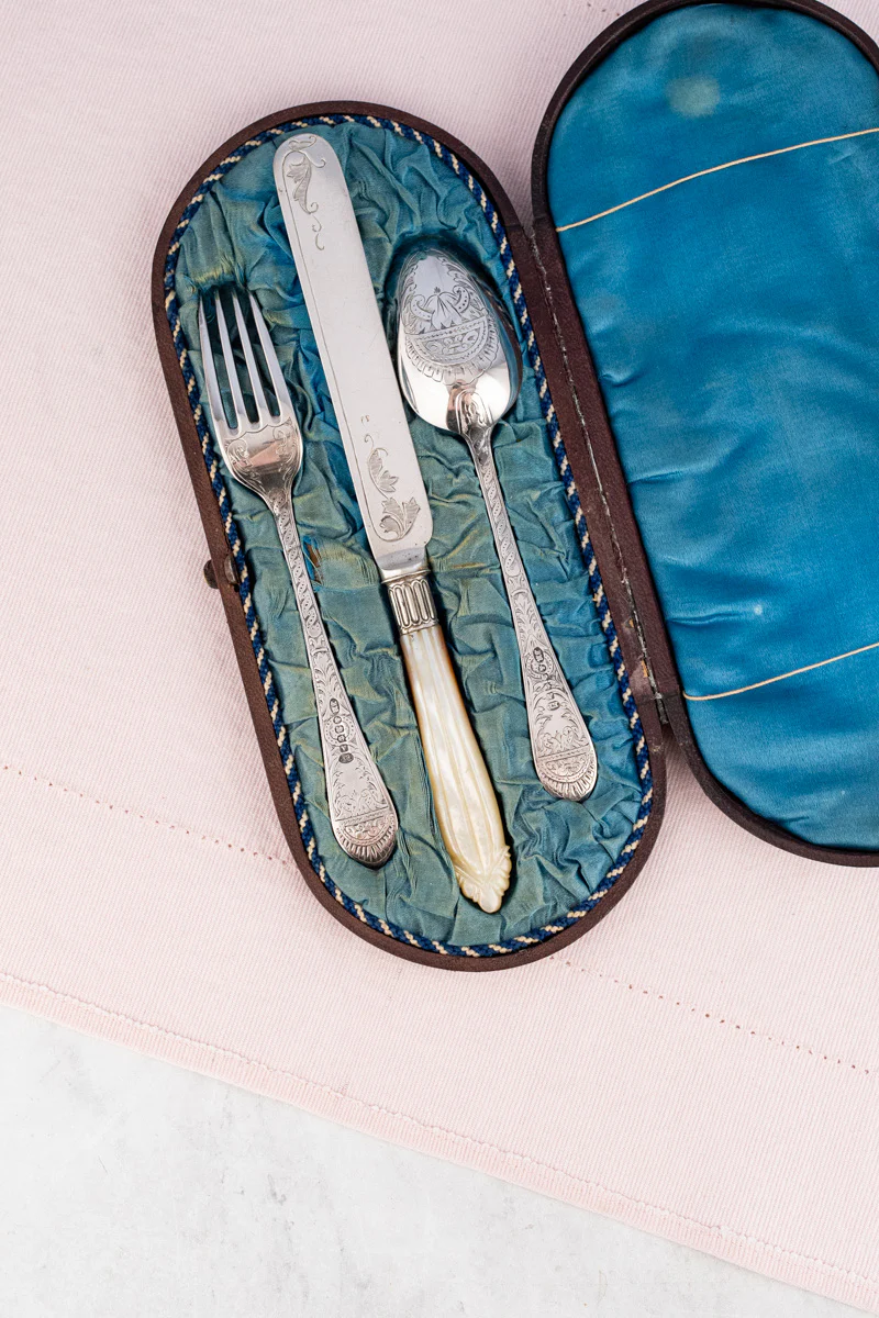 Victorian Silverplate Engraved 3-Piece Travel Cutlery Set - Image 3