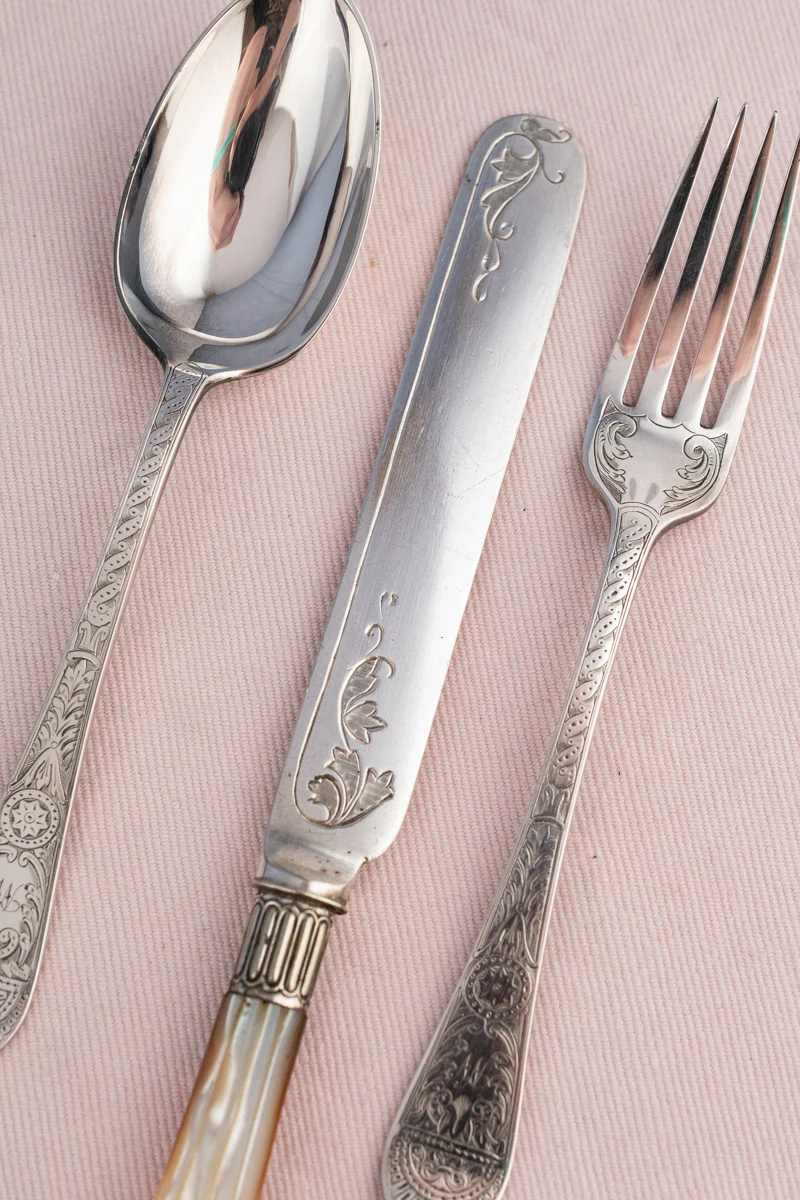 Victorian Silverplate Engraved 3-Piece Travel Cutlery Set - Image 5