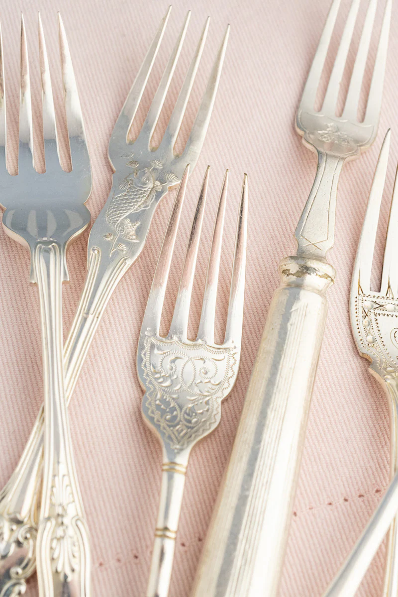 Vintage Silverplate Hotel Flatware - Fish Fork & Knife Pair - Image 15