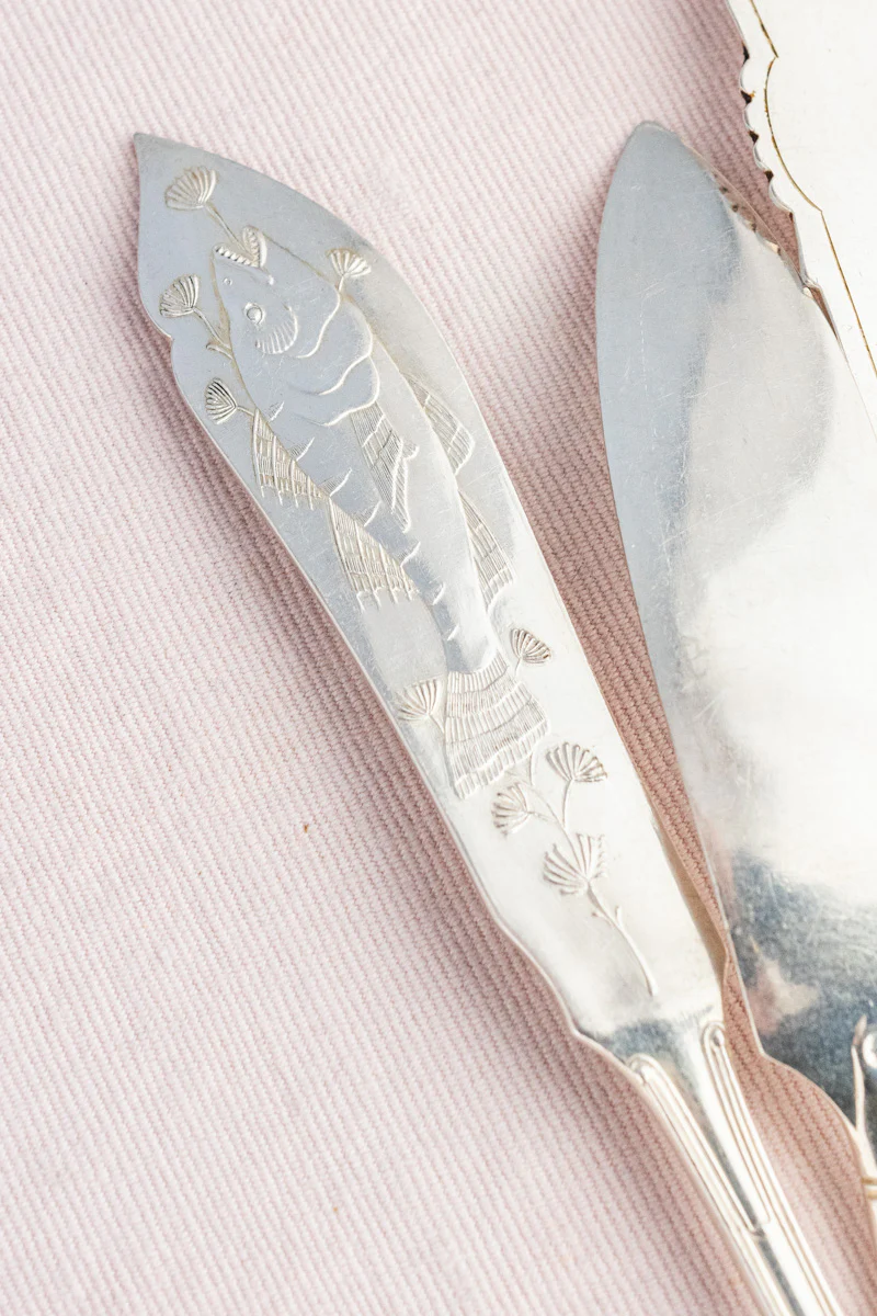 Vintage Silverplate Hotel Flatware - Fish Fork & Knife Pair - Image 9