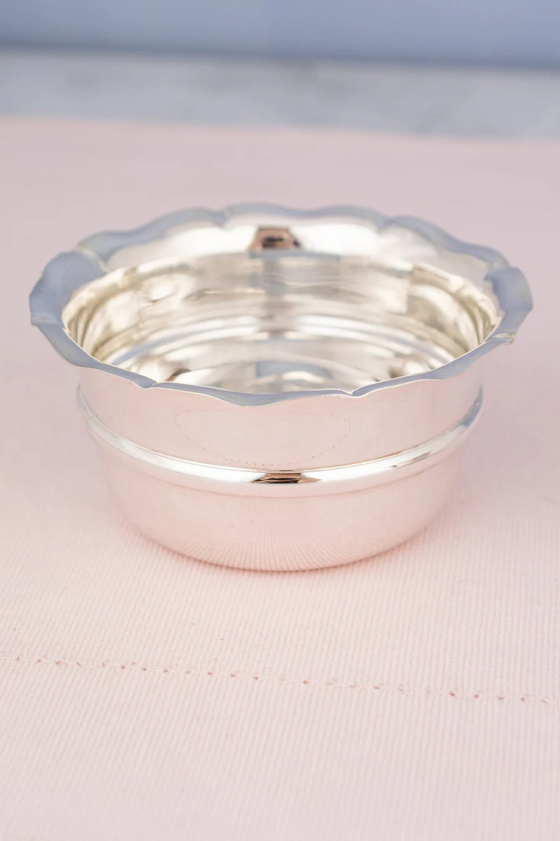 Vintage Silverplate Milk and Sugar in Stand - Image 5